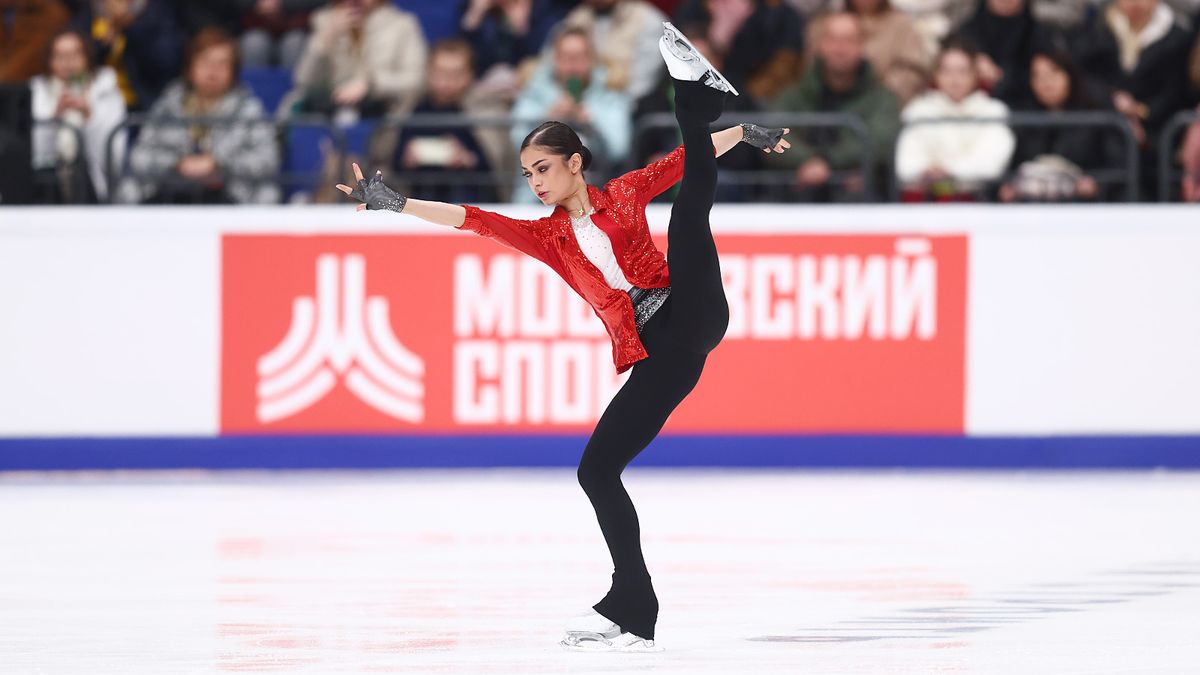 Про четверные не разговариваю! Аделия Петросян на Гран-при: оценка от Тутберидзе, косяк организаторов