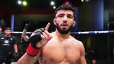 Лучший армянин в UFC снесет ветерана и снова дерзко вызовет Махачева. Прогноз на Арман Царукян — Бенейл Дариуш