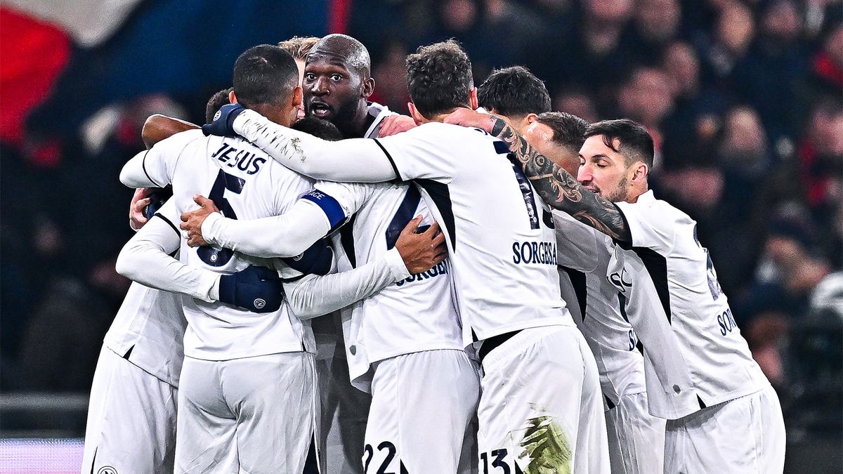 «Наполи» обыграл «Аталанту» и лидирует в таблице чемпионата Италии