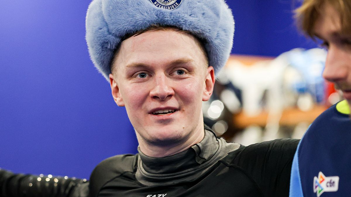 Стала известна зарплата Косолапова по новому контракту с «Сибирью»