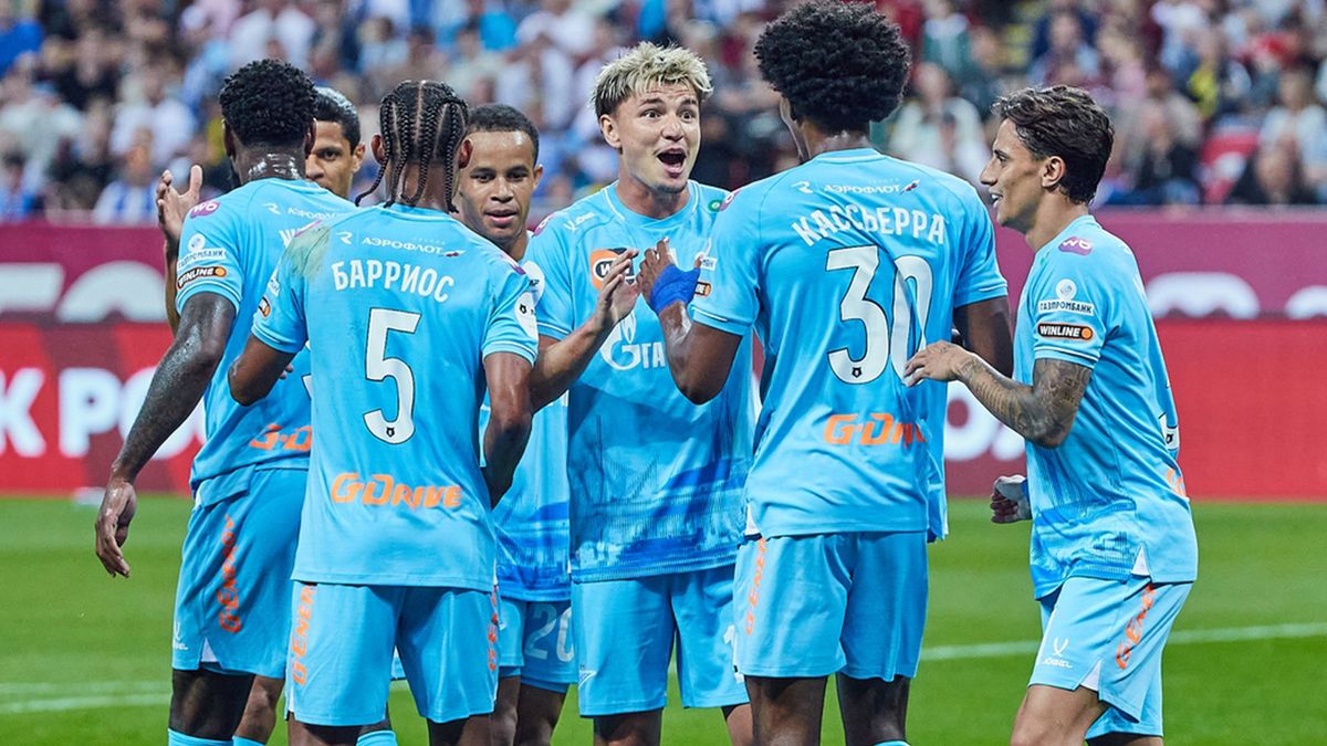 Экс-тренеры сборной России предложили Дегтяреву ограничить легионеров в РПЛ 8-9 игроками в заявке