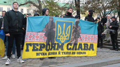 Молодежная сборная Украины по футболу, Сборная Украины по футболу