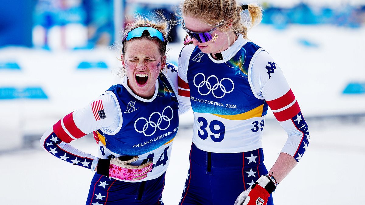 Американская лыжница завоевала бронзу ОИ с переломом ребра: после финиша она корчилась на снегу от боли — видео