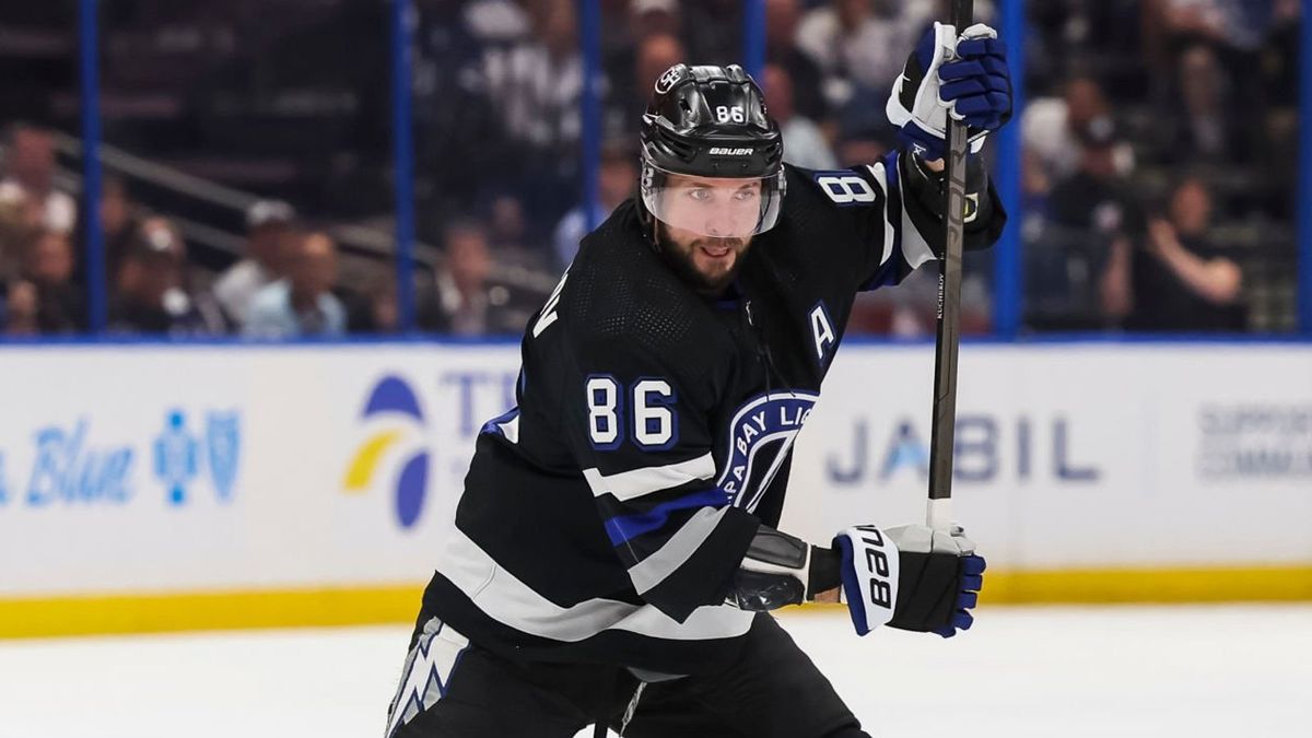 Кучеров признан 1-й матча «Тампа» — «Анахайм»