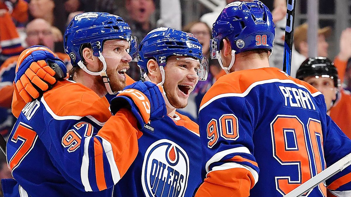 Макдэвид стал четвертым самым быстрым игроком в истории НХЛ, достигшим 1100 очков