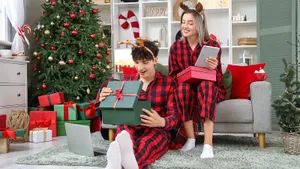 Выглядят дорого, а стоят копейки: 5 полезных гаджетов до 2000 в подарок на Новый год