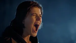 Посмотрела премьеру нового сезона «Черного облака»: яркое возвращение мистического триллера