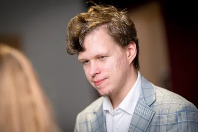 Владислав Артемьев