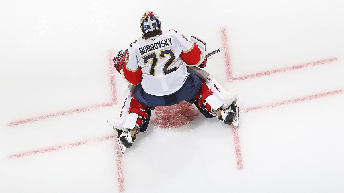 Оформивший 50-й шатаут в НХЛ Бобровского признан 3-й звездой дня