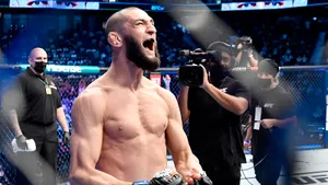 Чимаев победил Цзинляна в первом раунде на турнире UFC 267