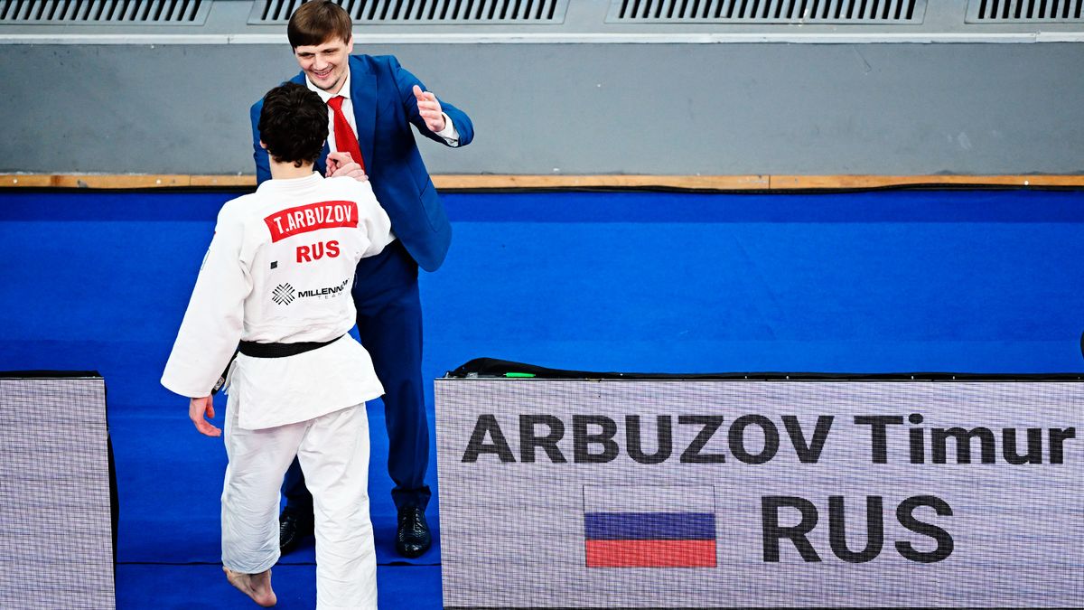 В Грузии освистали гимн России. Наш дзюдоист Арбузов разгромил их любимца, публике в Тбилиси это не зашло