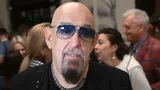 Шуфутинский ответил, не бесит ли его мем про 3 сентября: «10 лет вообще не пел эту песню»