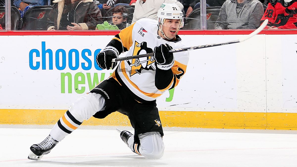 Малкин забил 1-й гол в сезоне, поразив ворота Сорокина