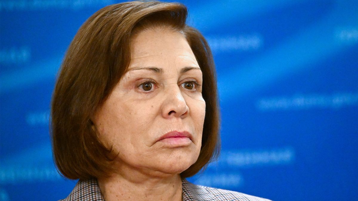 Кузмак поиздевался над Родниной: А еще можно мычать, можно думать громко: Россия!, можно хитро подмигивать