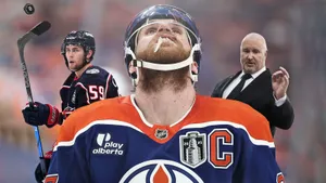 Идола Канады снова обокрал русский вратарь, тренер-иностранец-сбежал из топ-клуба КХЛ. Главные неудачники 2025-го