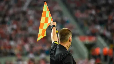 Футбольное судейство