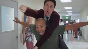 Посмотрела новый сезон сериала «Клиника»: увы, снимать продолжение было необязательно — юмор стал беззубым