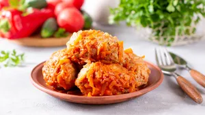 Понадобится только капуста и фарш: готовлю ленивые голубцы за 10 минут — с удовольствием едят даже дети