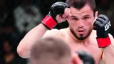 Новый чемпион UFC Двалишвили ушел от ответа после вопроса насчет Умара Нурмагомедова