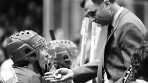 Нарушил правило великого Тихонова и чуть не потерял все! Как легенда СССР Касатонов загулял в Ленинграде