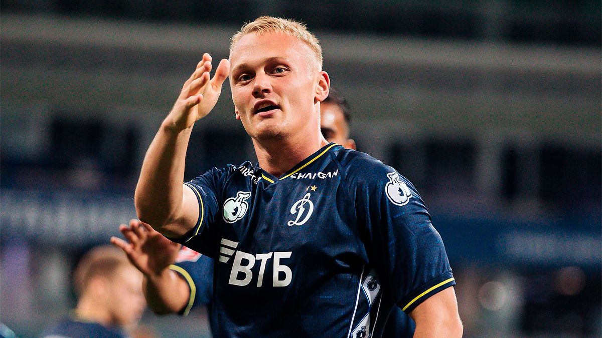 Тюкавин заслуживал удаление в матче против «Крыльев Советов»: арбитр ФИФА разъяснил момент с фолом Константина