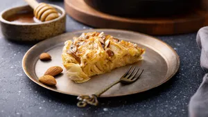 Готовлю слоеный пирог из груши с горгонзолой: простой и невероятно вкусный рецепт