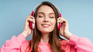 Теперь понятно, почему проводные наушники снова так популярны: собрали 5 лучших моделей