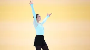 Валиева и Трусова (Игнатова) вернулись на соревнования. Камила поразила четверными, а Александра вылетела