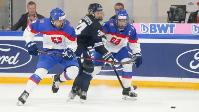 Юниорская сборная Словакии по хоккею (U18), Юниорская сборная Финляндии по хоккею (U18)