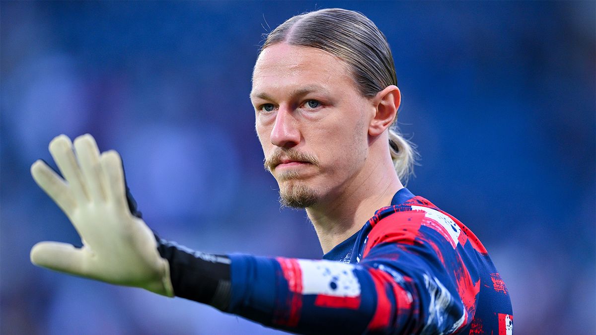 Батраков и Сафонов устроили дуэль по пенальти в сборной России: «Всем вратарям расскажите!»