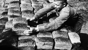 Почему в СССР пекли хлеб именно в форме кирпича: в этом был практический смысл