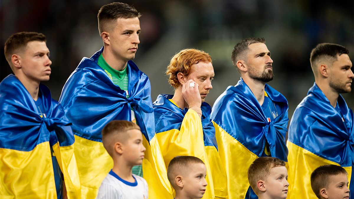 Сборная Украины вырвала победу у Исландии и вышла в стыковые матчи ЧМ