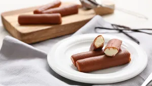 Беру пачку творога и шоколадку — получаю глазированные сырки как в магазине: нужно всего 5 минут 