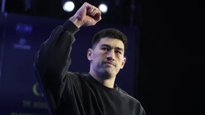 Дмитрий Бивол