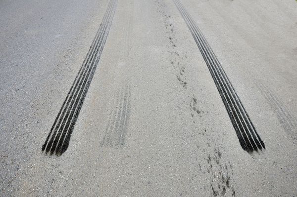 Как едут зимние шины в жару — особенности управления, если машина до ...