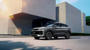 Начались продажи хитового кроссовера за 2+ млн рублей Belgee X50+: возвращение «старого-нового» «Кулрея»