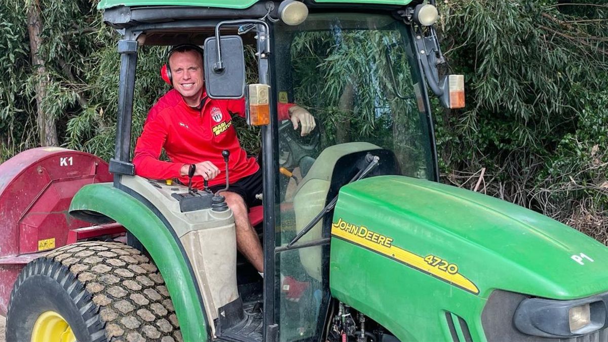 Глушаков: «В метро был очень давно, на машине удобнее. Для меня московских пробок не существует»