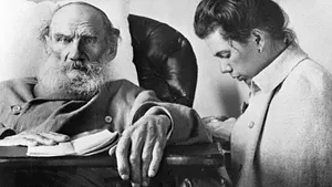 Лев Толстой объяснил, как достичь настоящей свободы: человеку надо отказаться от всего, кроме необходимого