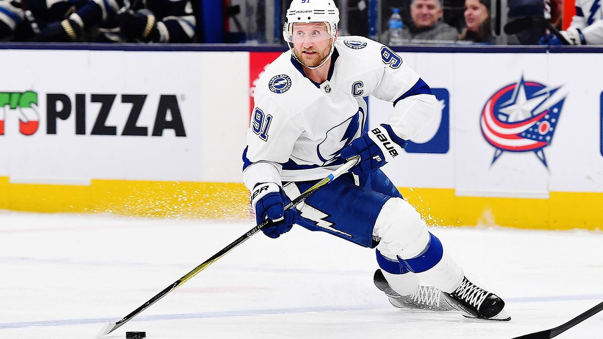 Стэмкос набрал 1200 очков за карьеру в НХЛ и повторил достижение Федорова