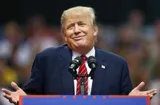 Дональд Трамп прокомментирует боксерский бой Холифилда и Белфорта