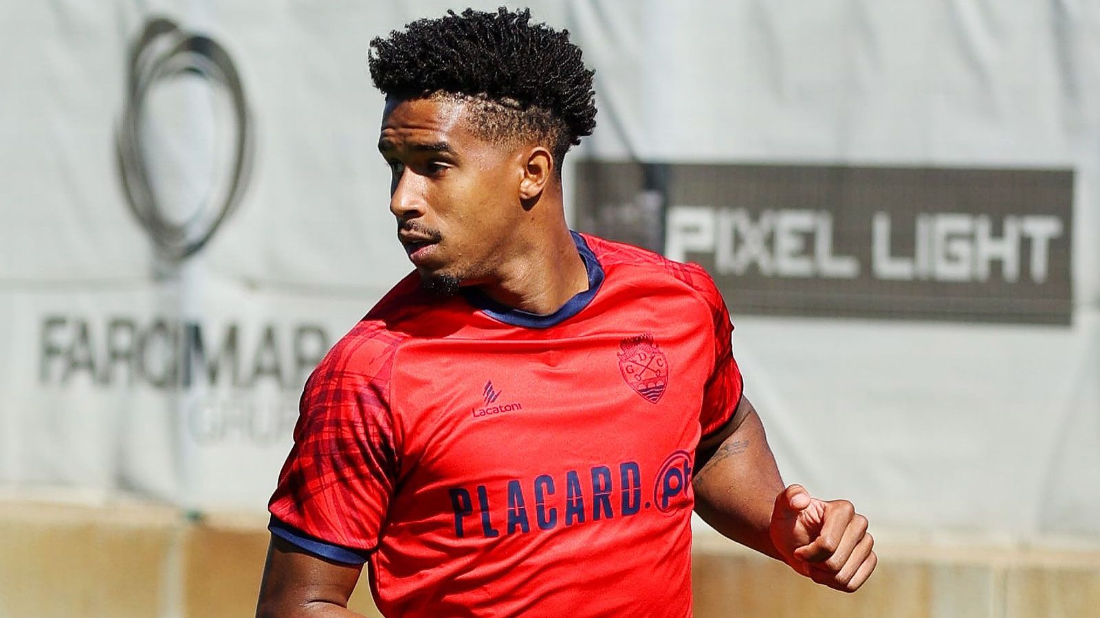 Кевин ленини. Брисеньо кевин. Кевин ленини футбол. Полузащитник краснодара. Кевин ленини.