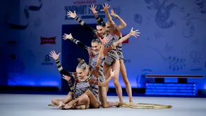 Бывшие юниорки из академии Кабаевой взяли медали на Кубке мира. Борисова ограничилась серебром с обручем