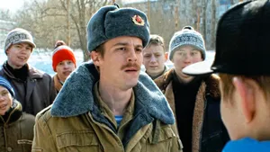 Почему в СССР дембеля возвращались домой с усами: дело не только в моде, они стали символом 