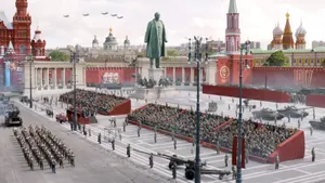 Посмотрела фильм «Мэйдэй» с Райаном Рейнольдсом: «клюква» про злых русских неожиданно удивила