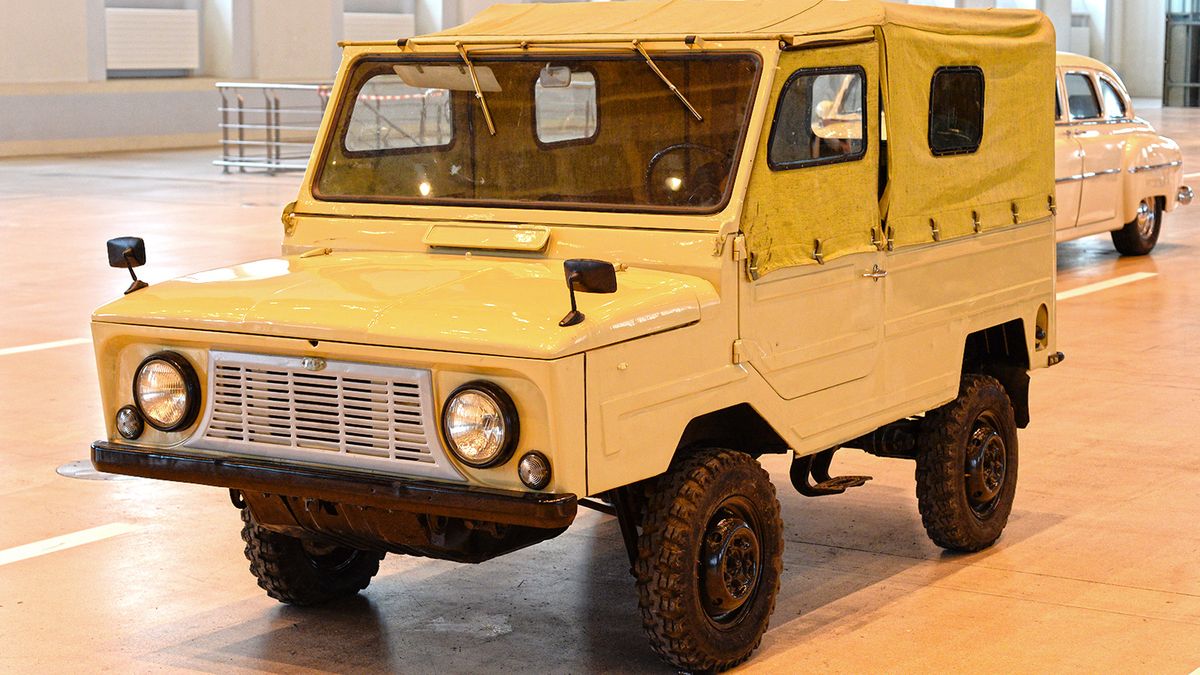 Теперь понятно, почему знаменитый автомобиль СССР называли так странно: над Луноходом смеялась вся страна