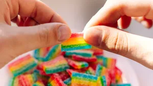 Оказывается, кислый мармелад помогает побороть тревожность: как это работает