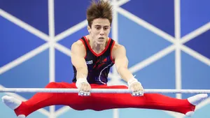 Юная звезда русской гимнастики Духно нанес первое поражение призеру ЧМ. Маринов дважды упал в квале 