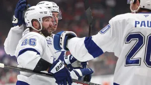 Русский гений шатает Америку! Кучеров врубил режим монстра, выбил 5 очков за матч и вывел «Тампу» на первое место