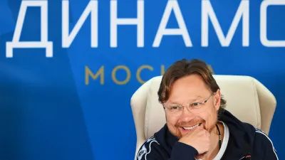 Валерий Карпин