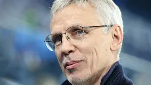 Великий Ларионов вернет Россию в мировой хоккей? Профессор рассказал о переговорах на Олимпиаде, ИИХФ их опровергла